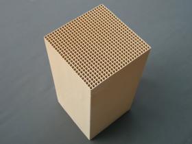 Made-in-China Honeycomb Ceramic Block as Heater Gas Accumulator