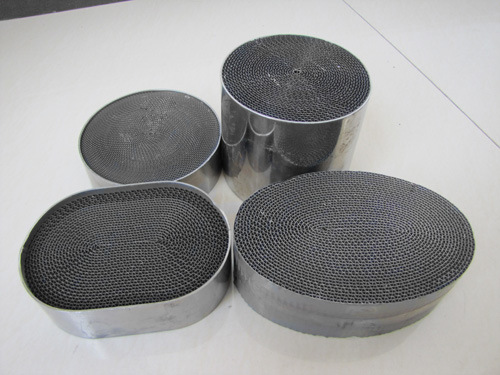 Metal Honeycomb Substrate Catalytic Converter Used in Auto Exhaust System