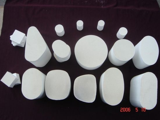Cordierite Honeycomb Automotive Ceramic Honeycomb Substrate